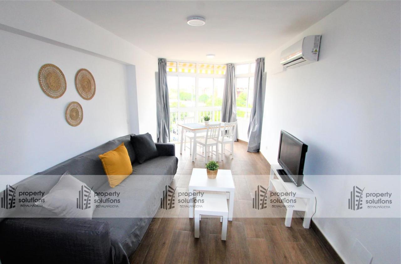 508 Piscis: Mountain-View Apartment with Pool Benalmadena Exterior photo
